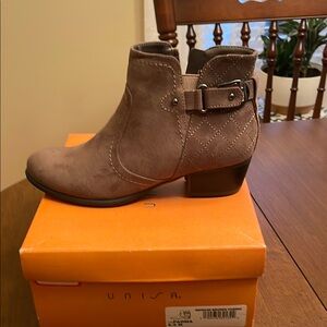 Unisa Women's Tan Ankle Boots